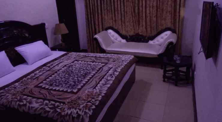 Quick Continental Hotel - Jail Road Lahore Bagian luar foto