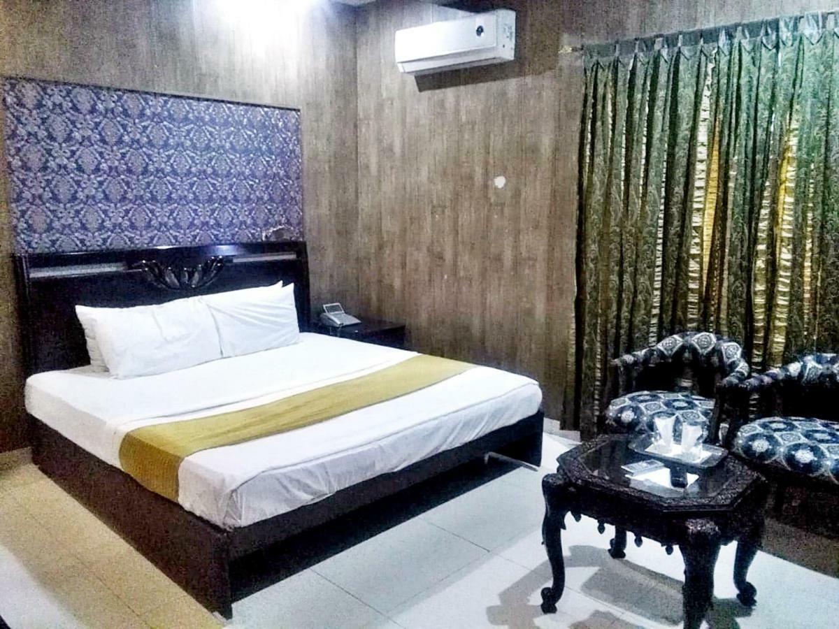 Quick Continental Hotel - Jail Road Lahore Bagian luar foto