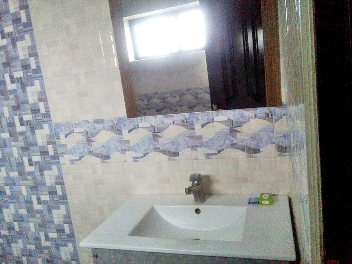 Quick Continental Hotel - Jail Road Lahore Bagian luar foto